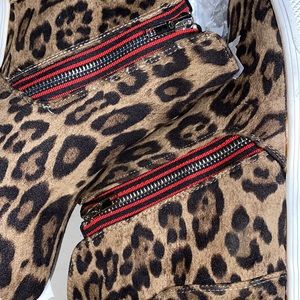 Yoki Women's Heeled Side Zip Leopard Print Size 8.5 Sneaker Boots Used with Box